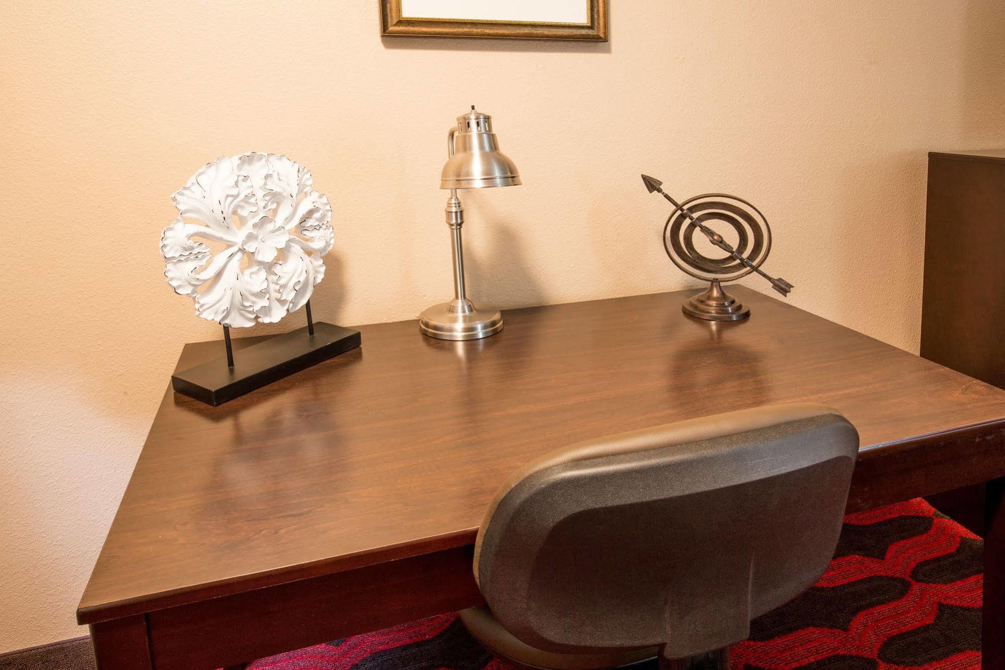 Americas Best Value Inn&Suites-Forest Grove/Hillsboro Extérieur photo
